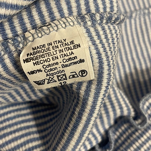 Brandy Melville Scallop Ribbed Top - Picture 4 of 5